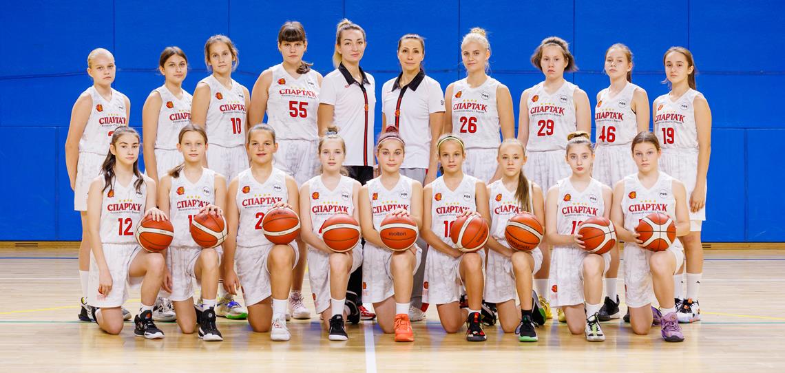 В Воронеже стартовал заключительный финальный этап среди команд девушек.